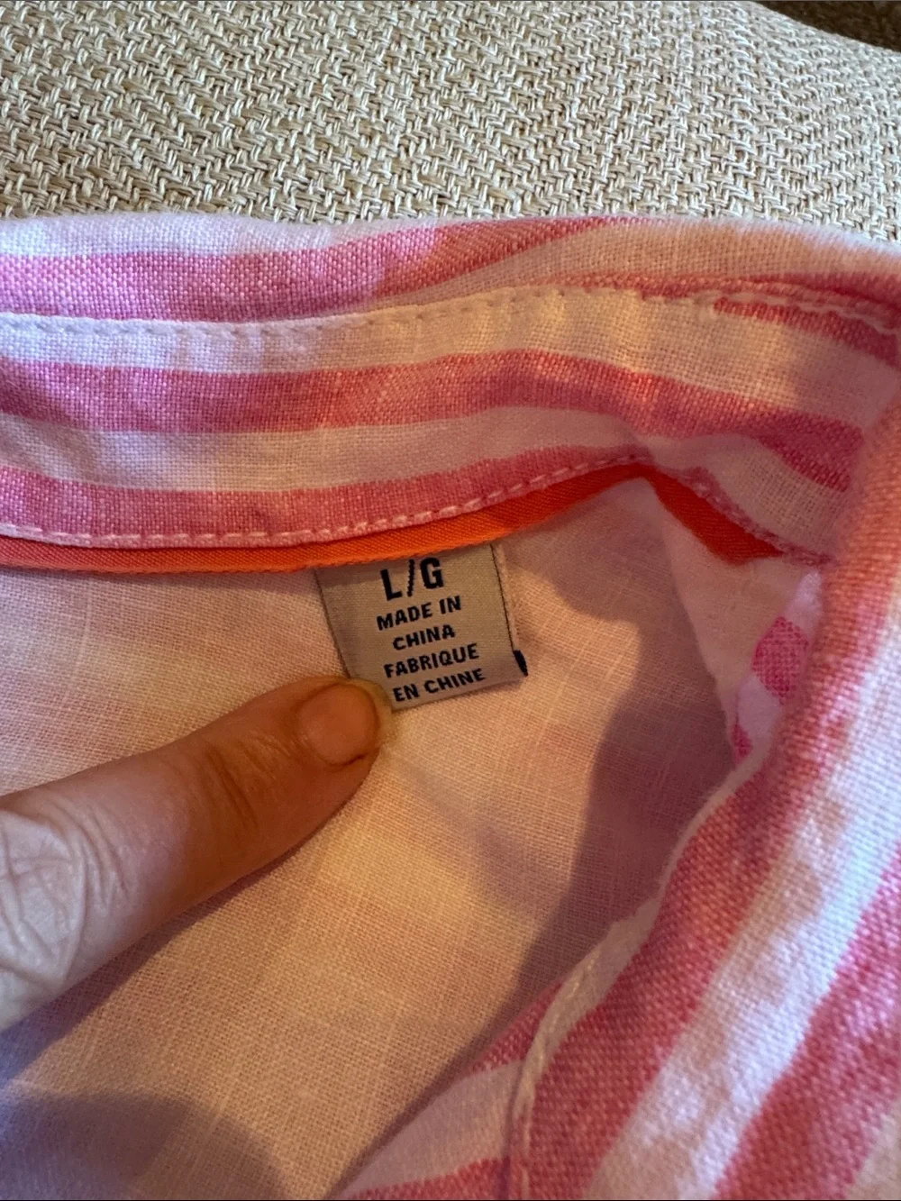 Tommy Bahama Woman’s Large 100% Linen Pink and White Striped Button-Up Shirt - Picture 3 of 11